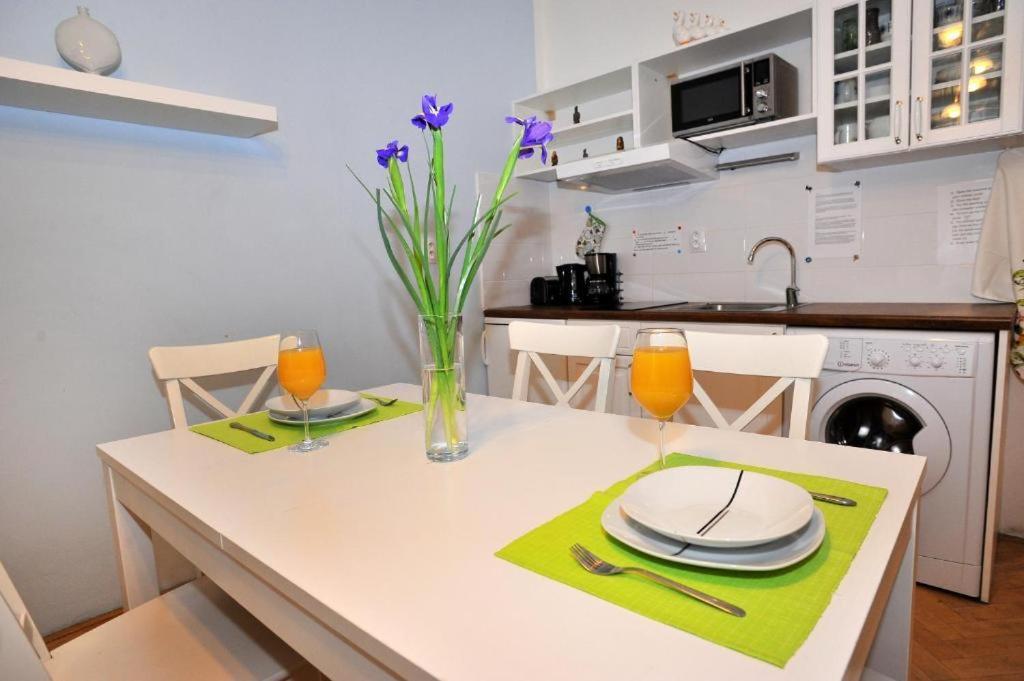 Condo In Vinohrady Praha Bagian luar foto
