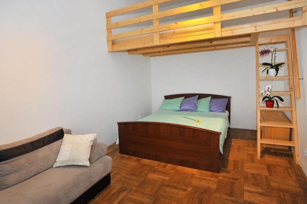 Condo In Vinohrady Praha Bagian luar foto
