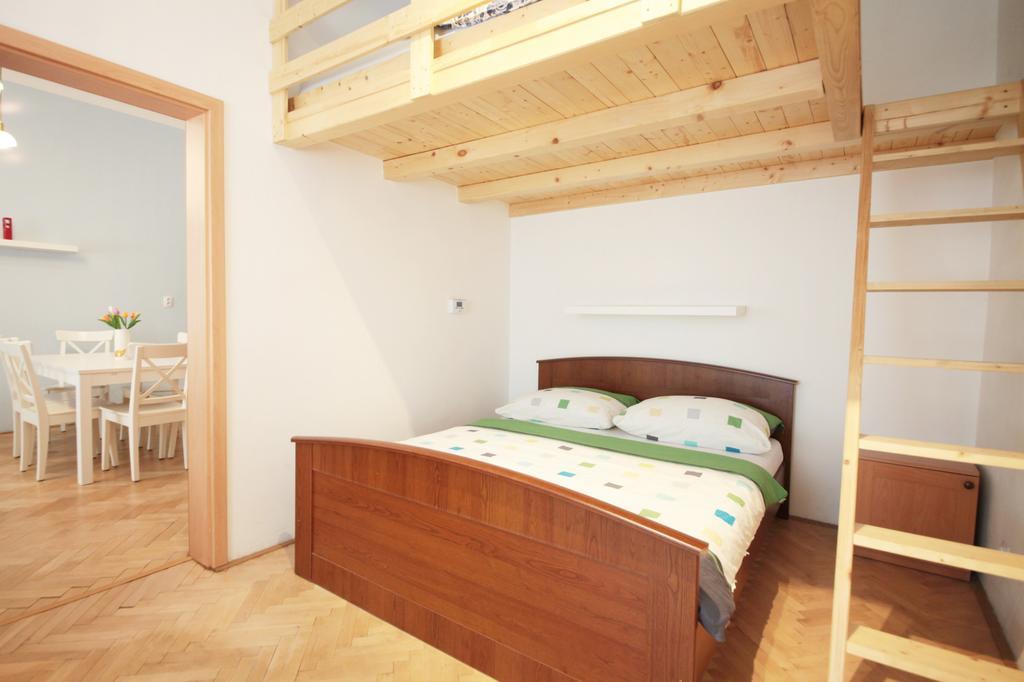 Condo In Vinohrady Praha Bagian luar foto