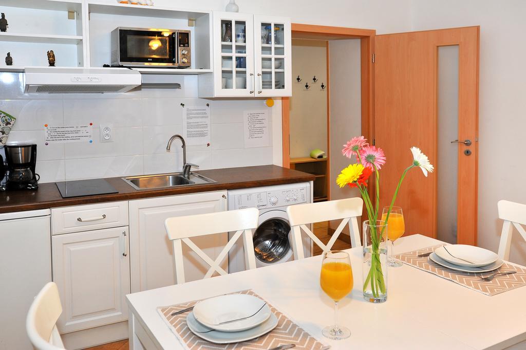 Condo In Vinohrady Praha Bagian luar foto